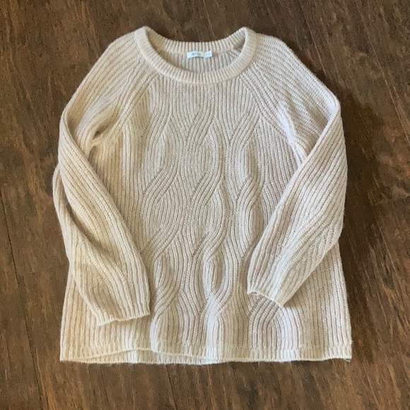 Reitmans Sweaters - Reitmans XXL sweater. I love these oversized sweaters with leggings and boots 🥰